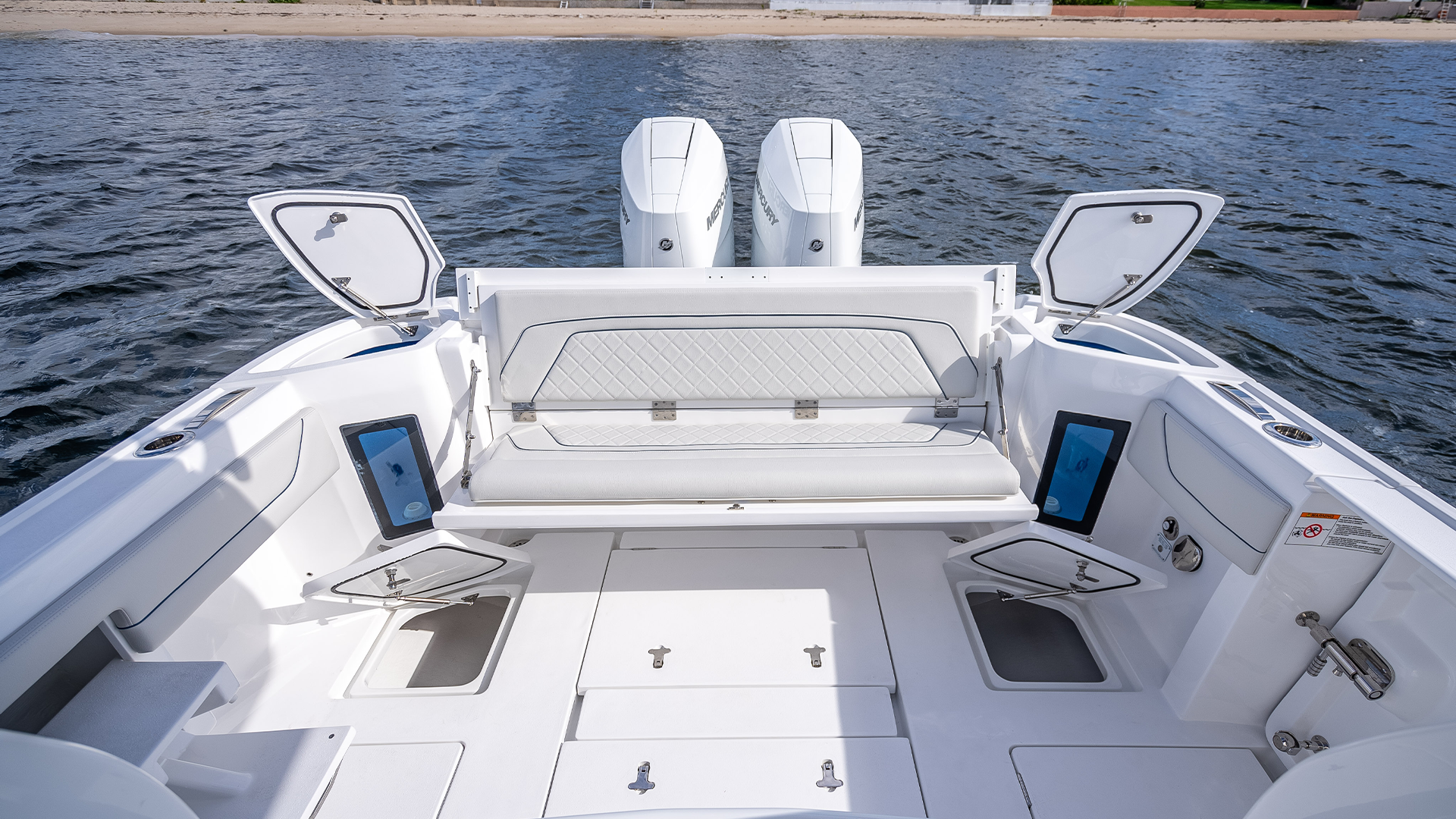 Intrepid 345 NOMAD SE — 34′ 6″ Center Console | Intrepid Powerboats