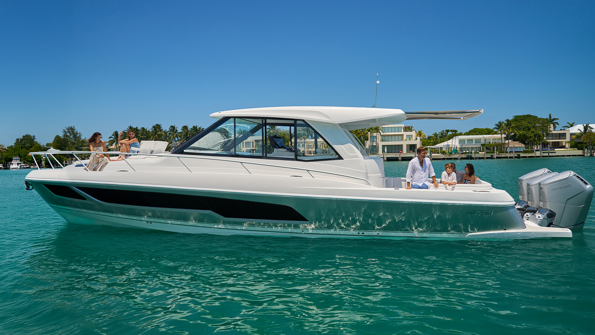 50 EVOLUTION 50′ 6″ Cabin Powerboat | Intrepid